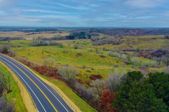 $534,900 | 93 South Pleasant Valley, Eleva, WI 54738