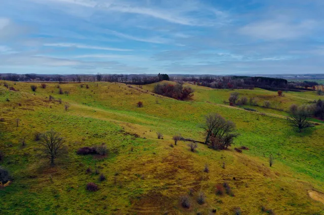 $534,900 | 93 South Pleasant Valley, Eleva, WI 54738