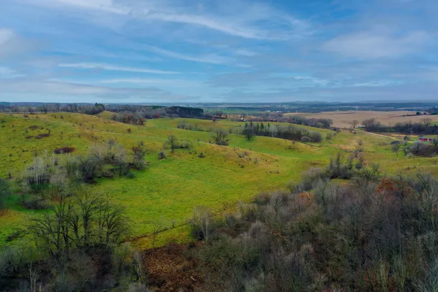 $534,900 | 93 South Pleasant Valley, Eleva, WI 54738