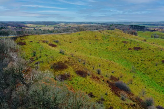 $534,900 | 93 South Pleasant Valley, Eleva, WI 54738