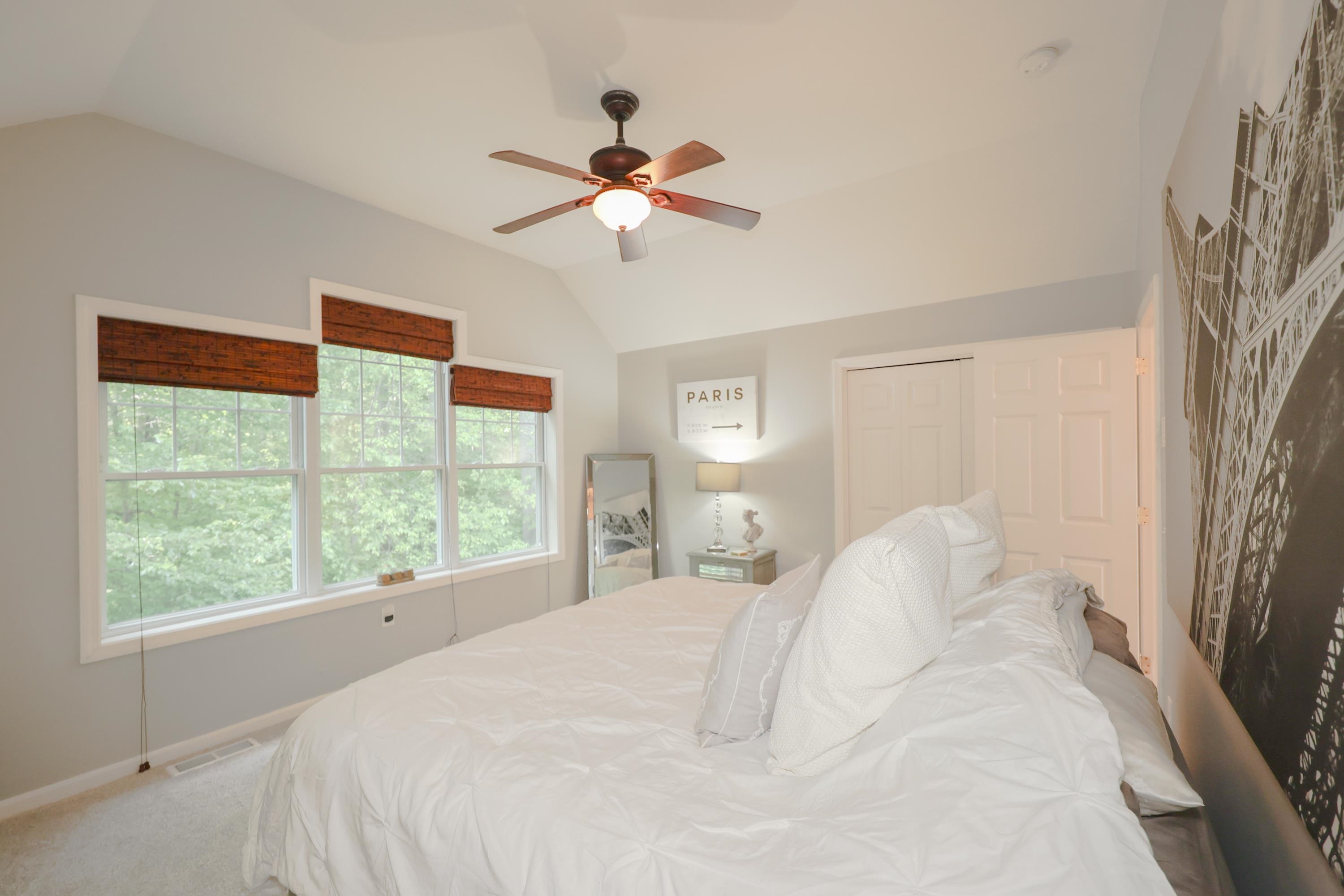 75 Hackett Hill Road Manchester, NH 03102 - Photo 12 of 37