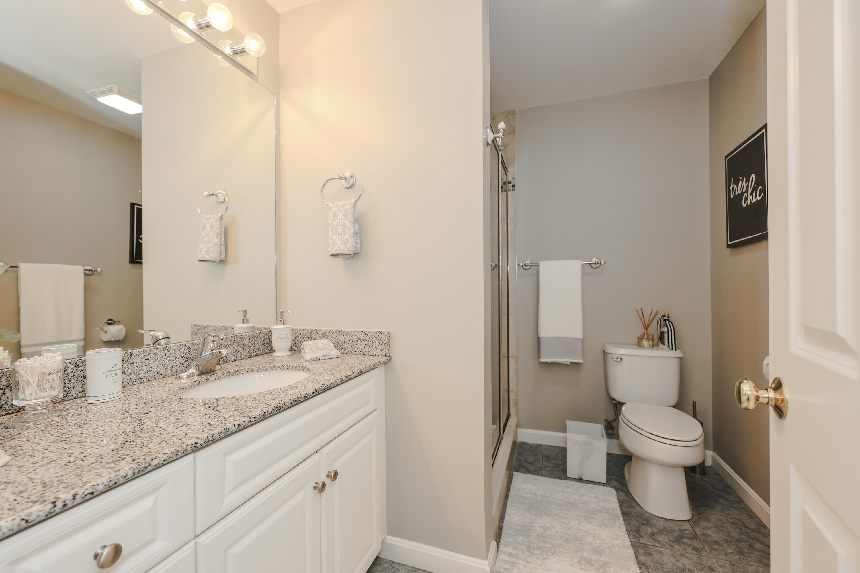75 Hackett Hill Road Manchester, NH 03102 - Photo 14 of 37