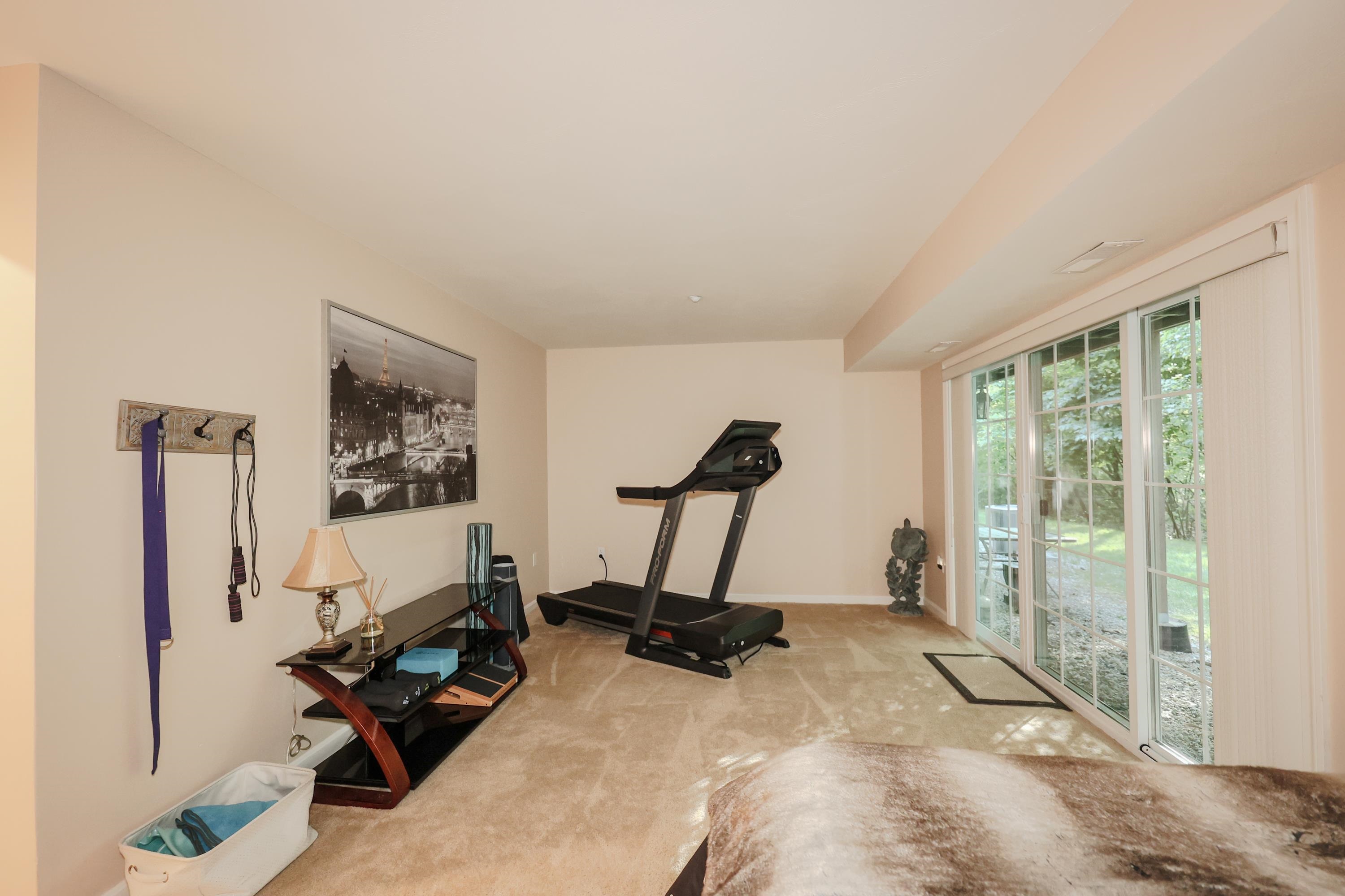 75 Hackett Hill Road Manchester, NH 03102 - Photo 25 of 37