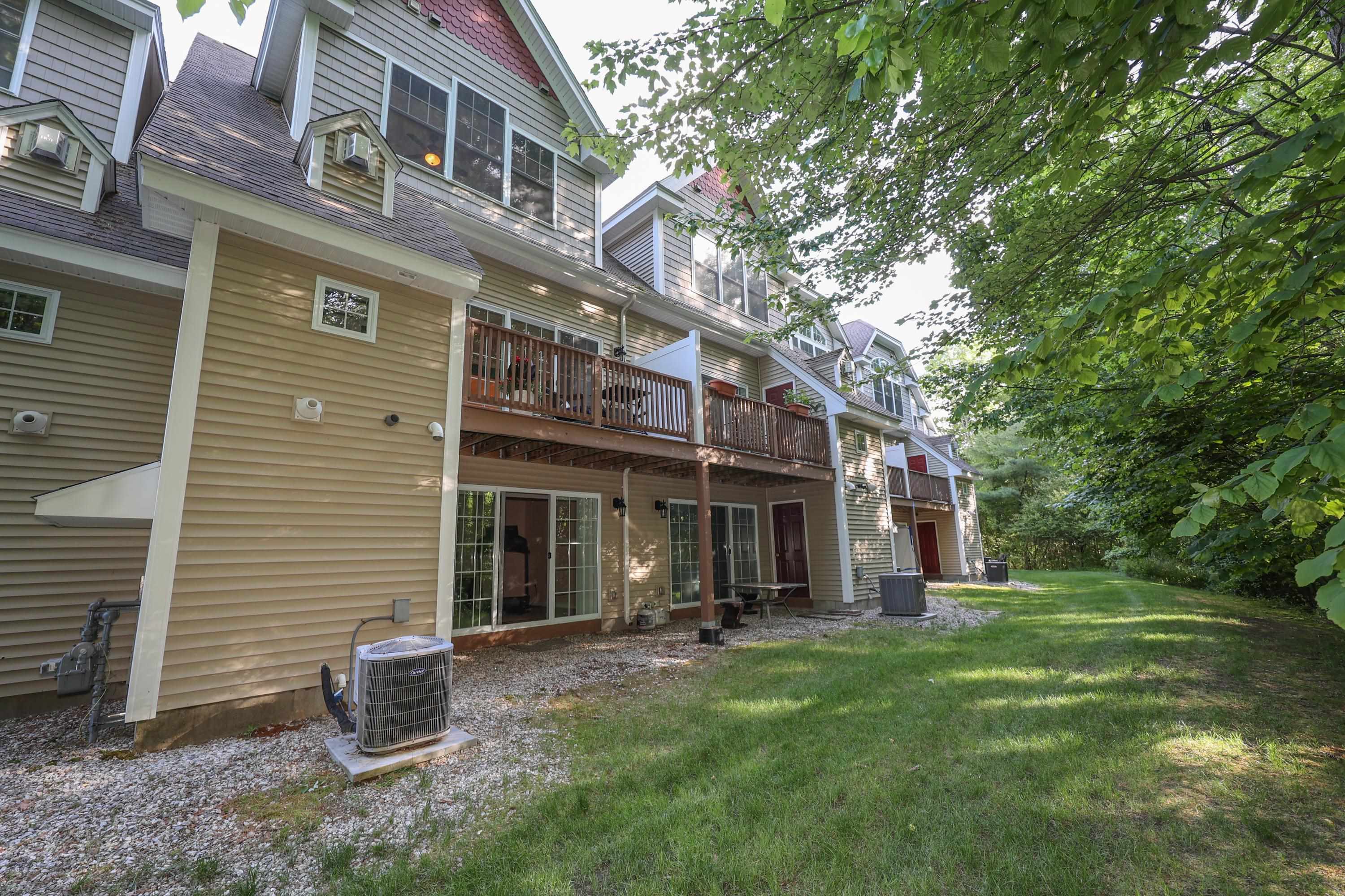75 Hackett Hill Road Manchester, NH 03102 - Photo 27 of 37