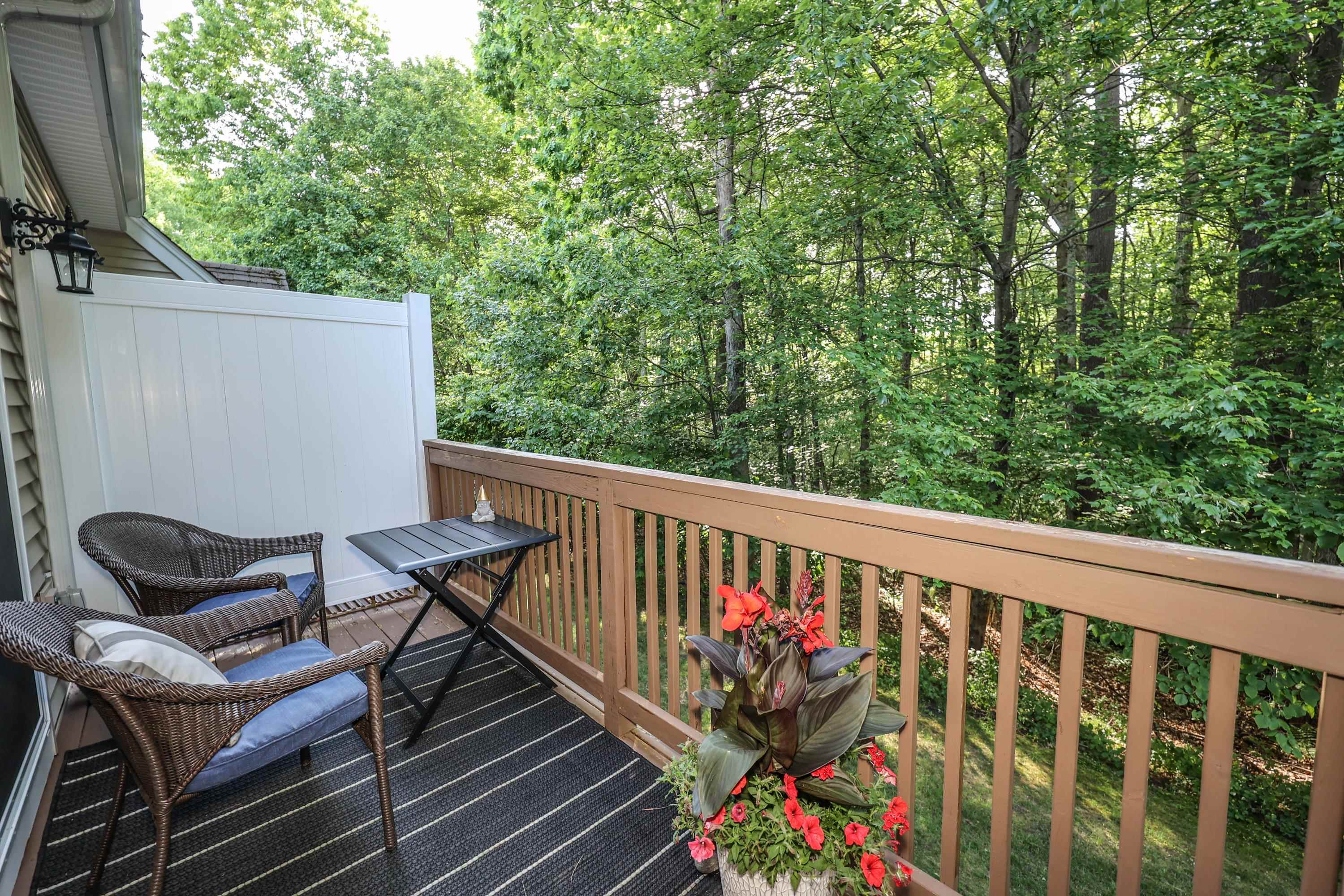 75 Hackett Hill Road Manchester, NH 03102 - Photo 7 of 37
