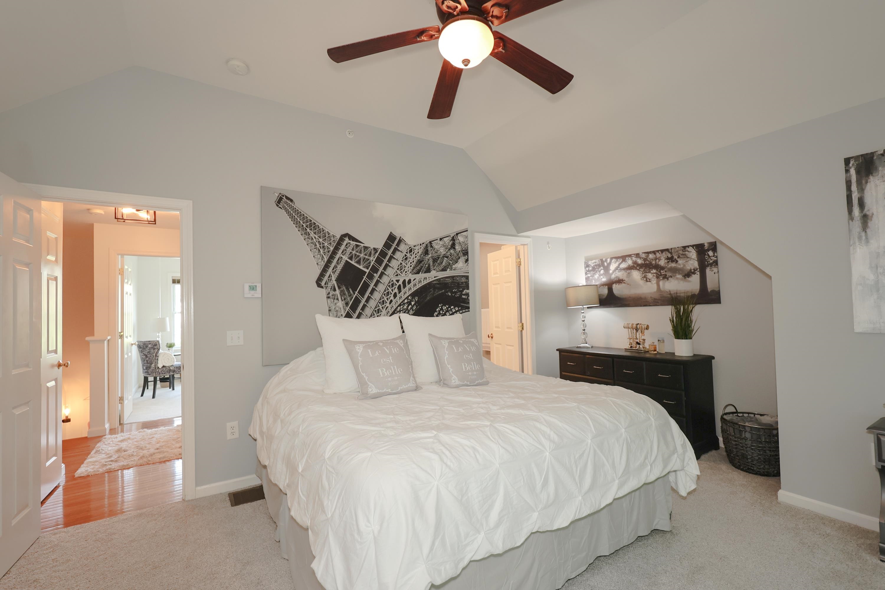 75 Hackett Hill Road Manchester, NH 03102 - Photo 10 of 37