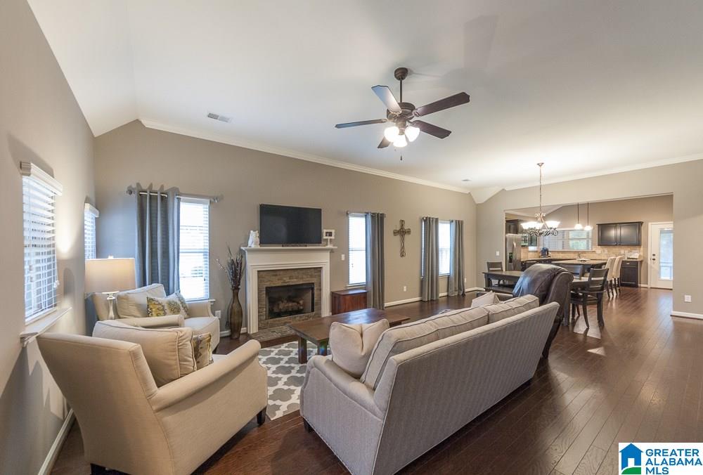 4040 Prescott Court Springville, AL 35146 - Photo 3 of 32