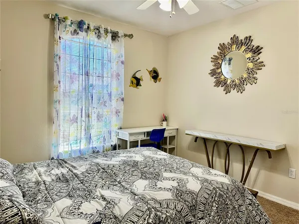 a view of entryway with furniture