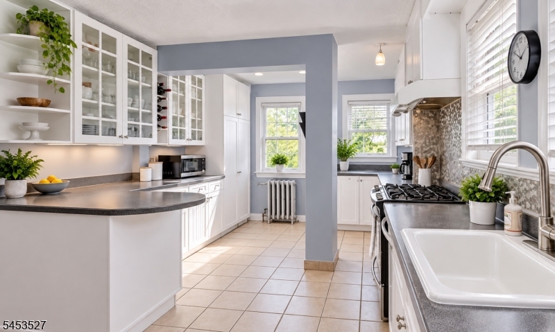 17 Ferncliff Road Bloomfield, NJ 07003 - Photo 12 of 32 Gallery Image 12