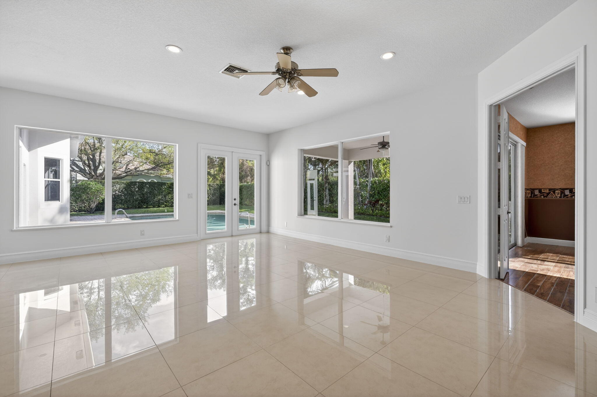 126 Bryce Lane Jupiter, FL 33458 - Photo 15 of 47 Family Room