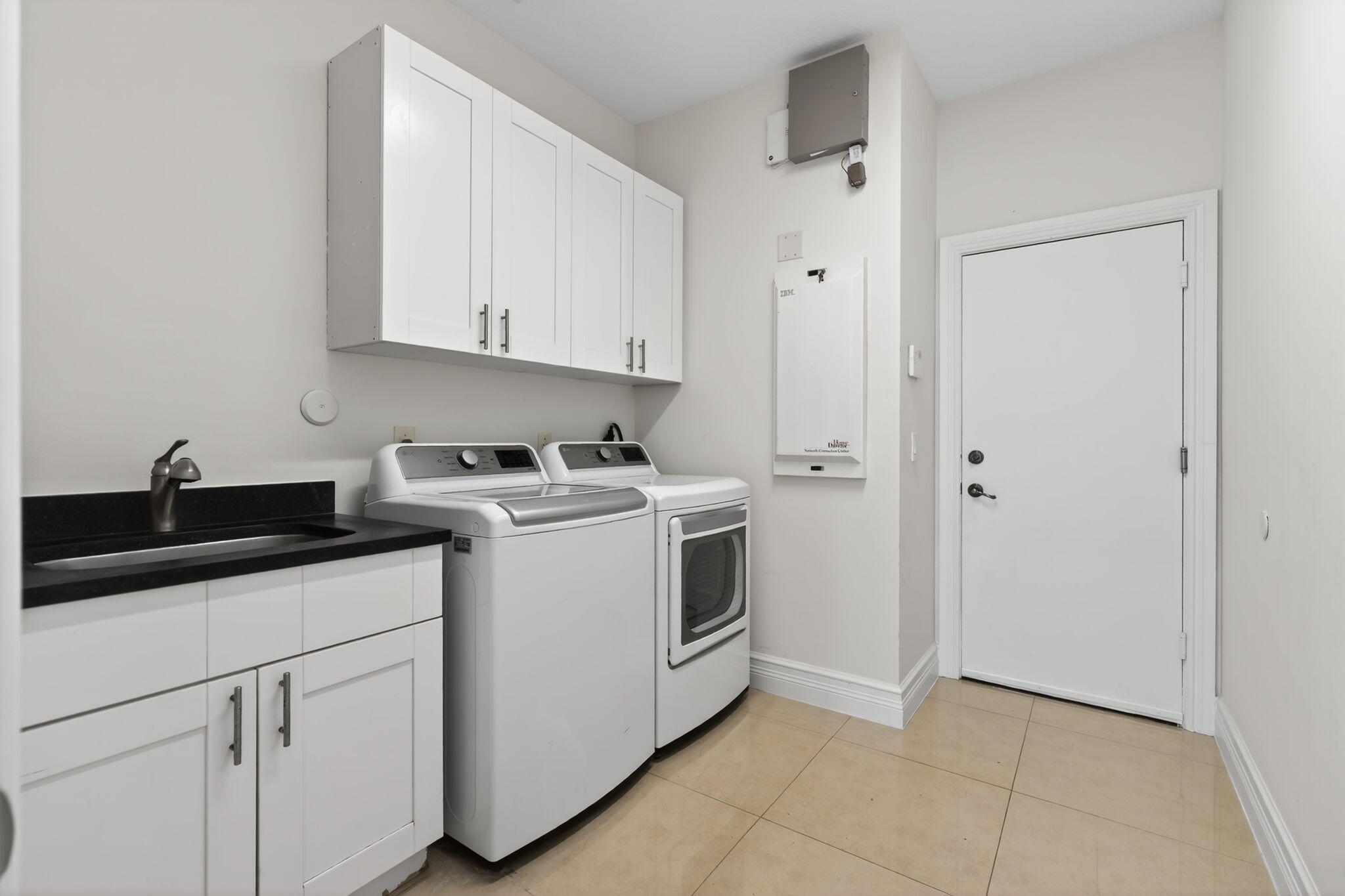 126 Bryce Lane Jupiter, FL 33458 - Photo 37 of 47 Laundry