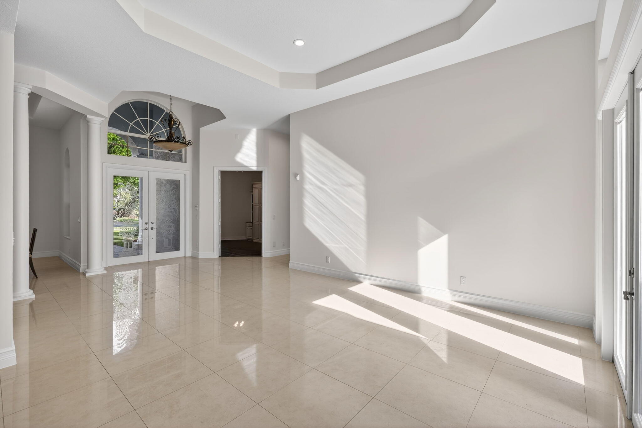 126 Bryce Lane Jupiter, FL 33458 - Photo 7 of 47 Entrance and Living