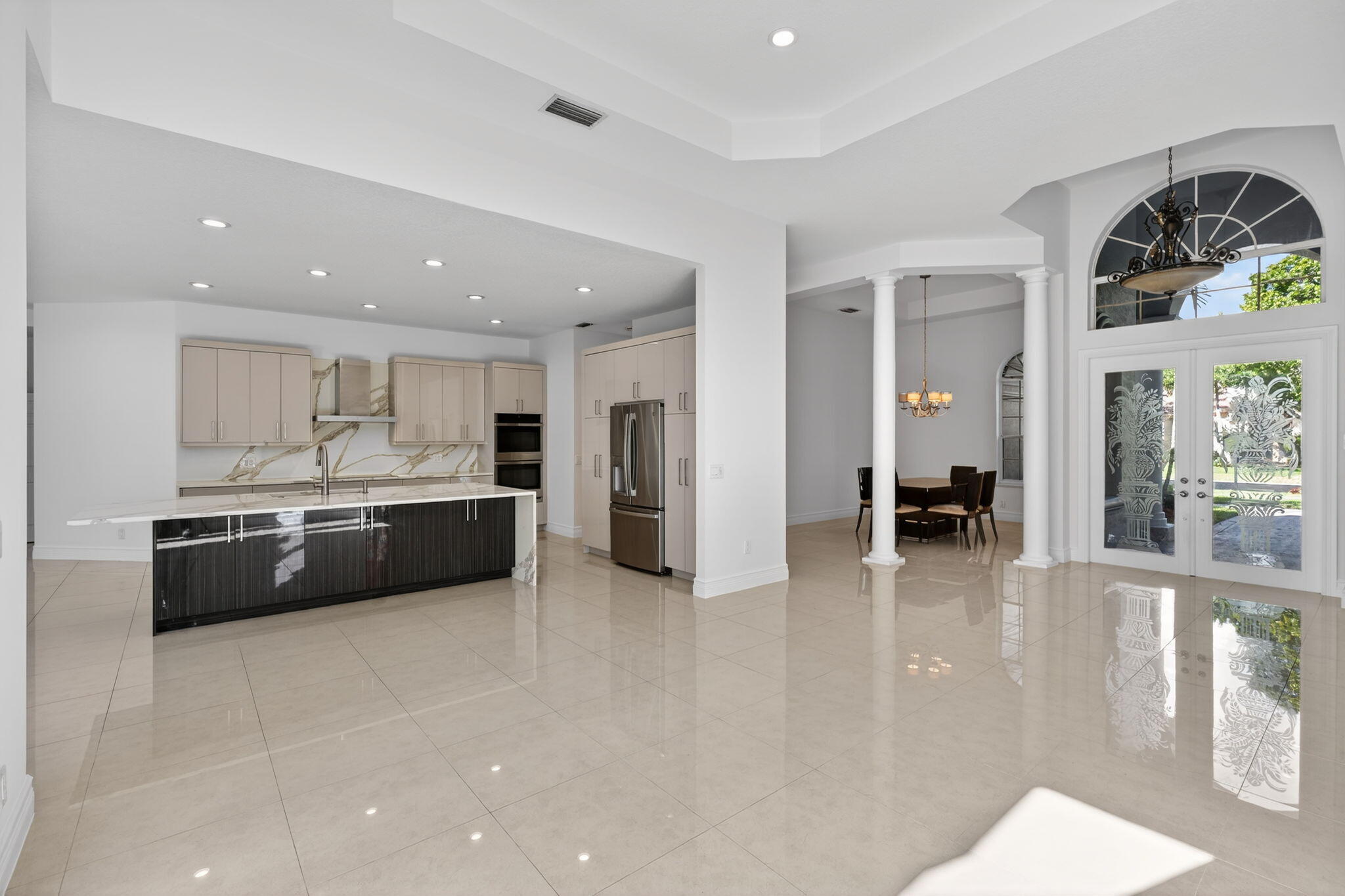 126 Bryce Lane Jupiter, FL 33458 - Photo 8 of 47 Living Room