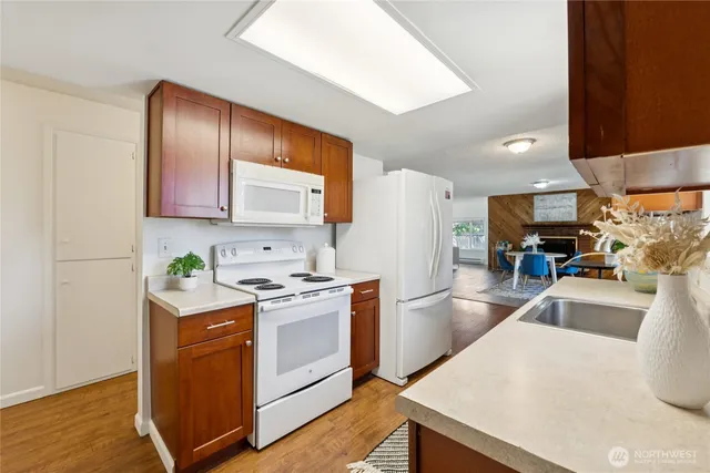 $719,000 | 19520 Grannis Road, Bothell, WA 98012