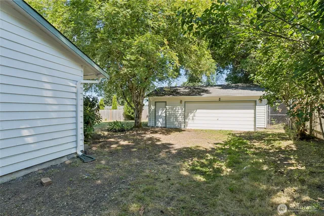 $719,000 | 19520 Grannis Road, Bothell, WA 98012