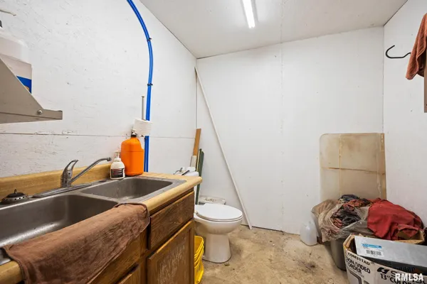 $289,900 | 2600 Bartruff Lane, Pekin, IL 61554