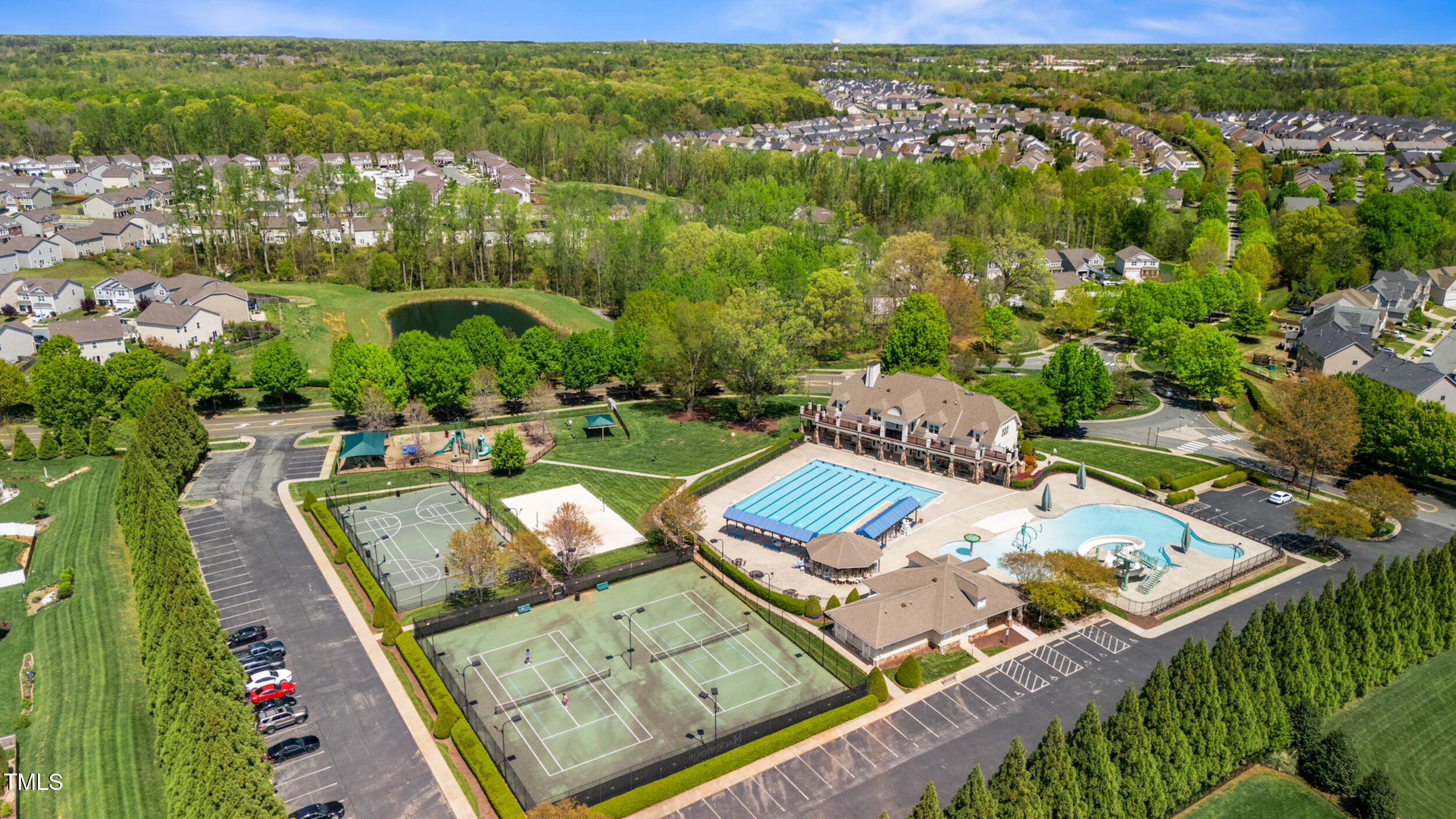 417 Sapphire Road Burlington, NC 27215 - Photo 20 of 23 37_img_6544