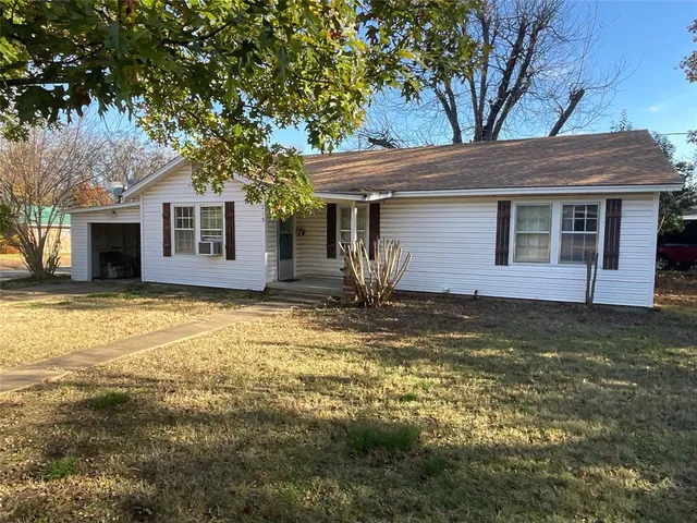 $139,000 | 215 North Ave O, Clifton, TX 76634