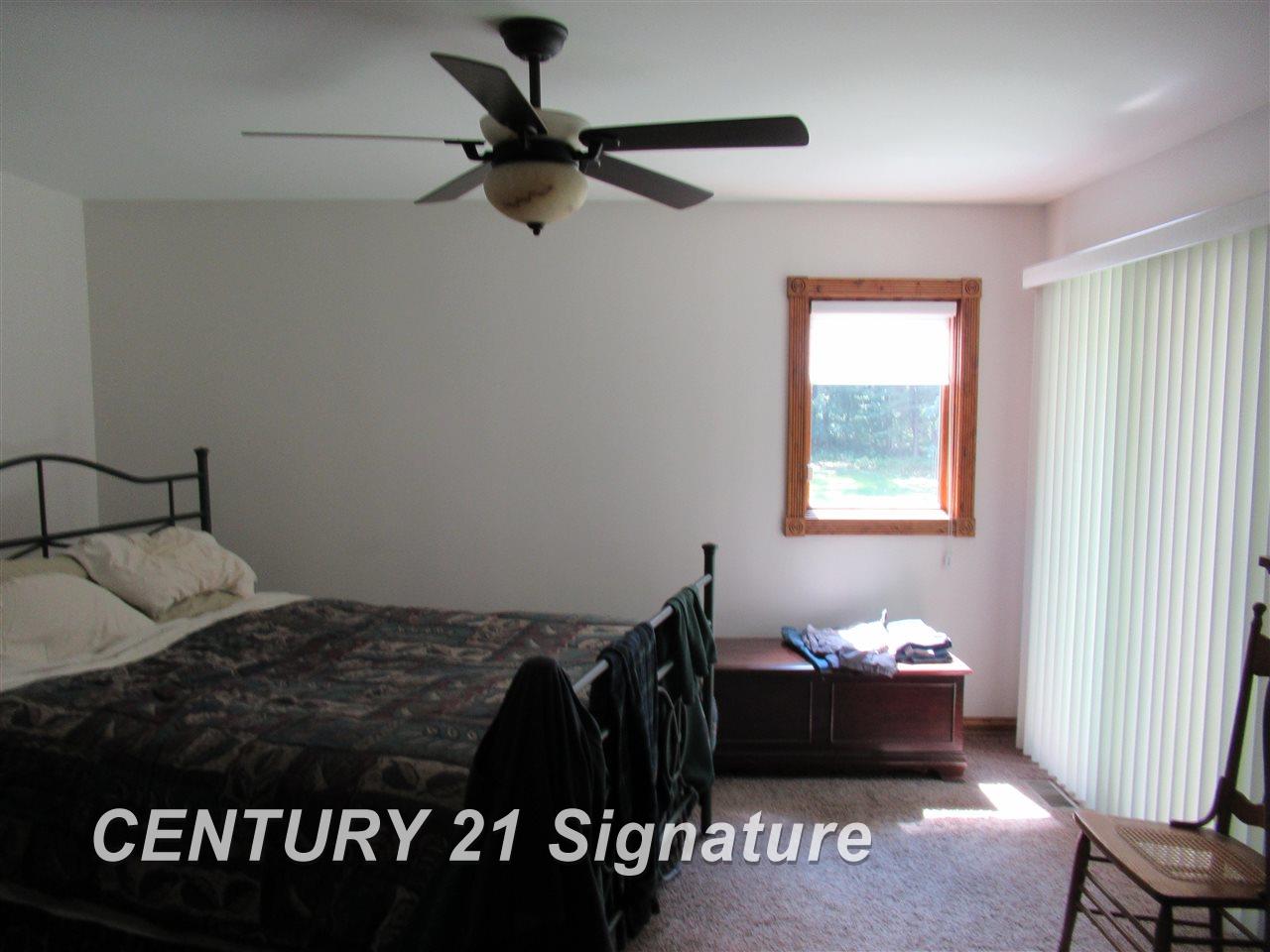 9139 Coldwater Road Flushing, MI 48433 - Photo 12 of 40