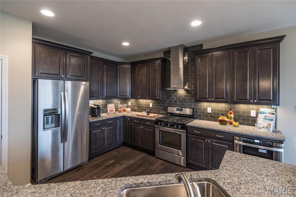 1 Tbb Parker @ Ryehill Manor Street St. Peters, MO 63376 - Photo 5 of 22