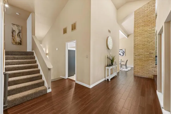 $499,900 | 2304 Oak Forest Court, Arlington, TX 76012