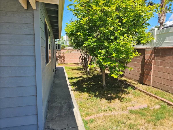 $4,000 | 11732 Steele Drive, Garden Grove, CA 92840