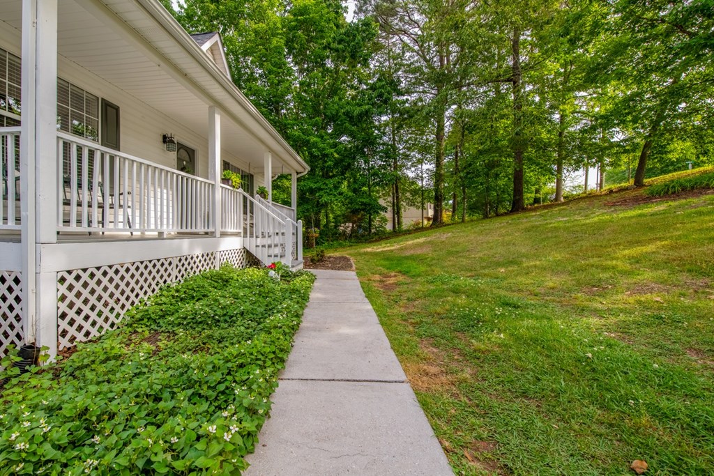1756 Baggett Road Ringgold, GA 30736 - Photo 4 of 43 Gallery Image 4