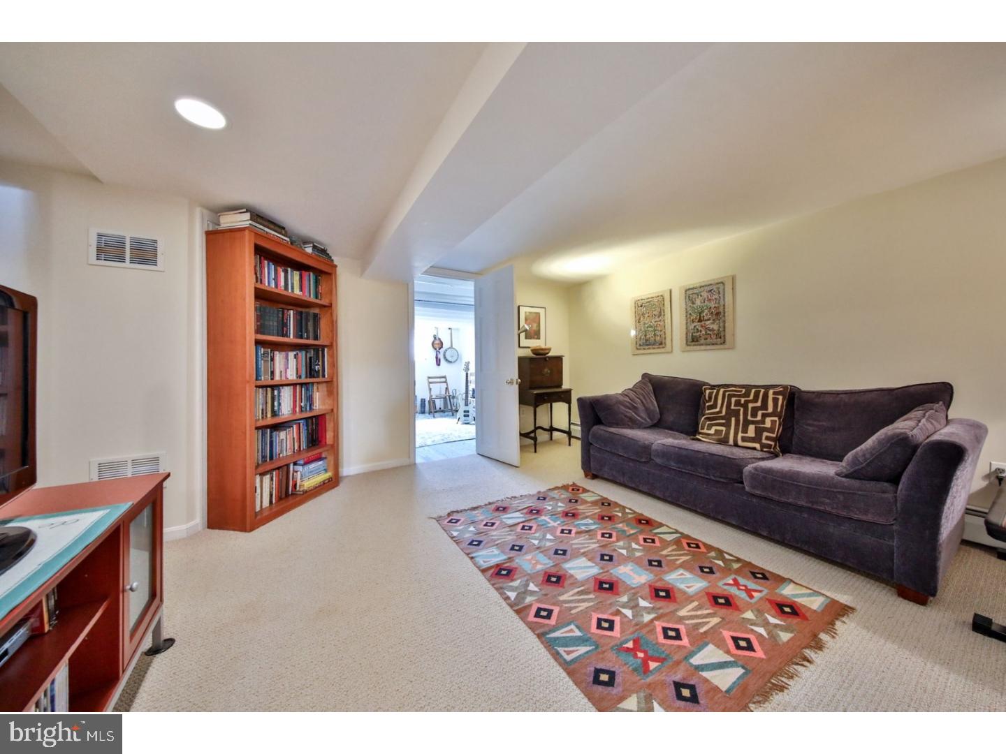 439 Wellesley Road Philadelphia, PA 19119 - Photo 12 of 24 Family Room