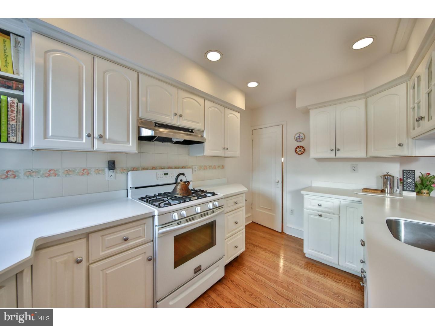 439 Wellesley Road Philadelphia, PA 19119 - Photo 9 of 24 Kitchen