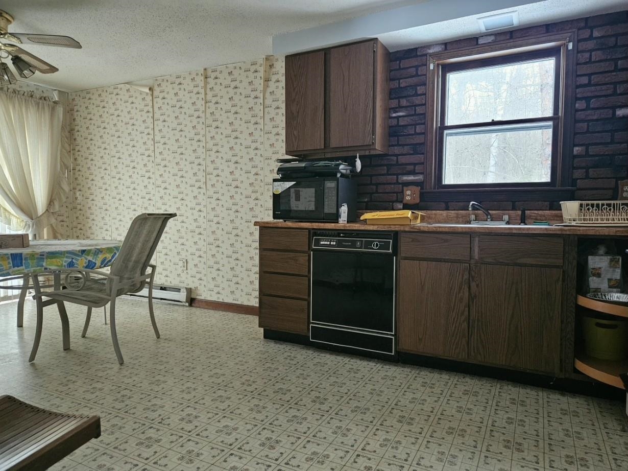 518 Main Street Rindge, NH 03461 - Photo 4 of 21