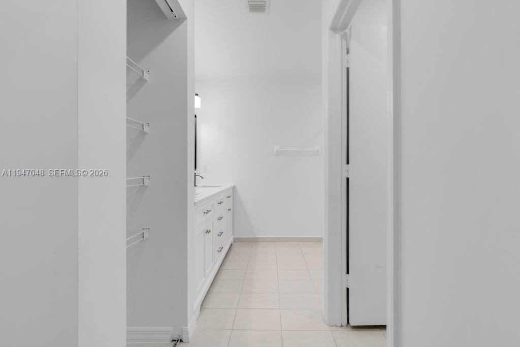 8725 Southwest 158th Place Miami, FL 33193 - Photo 19 of 48