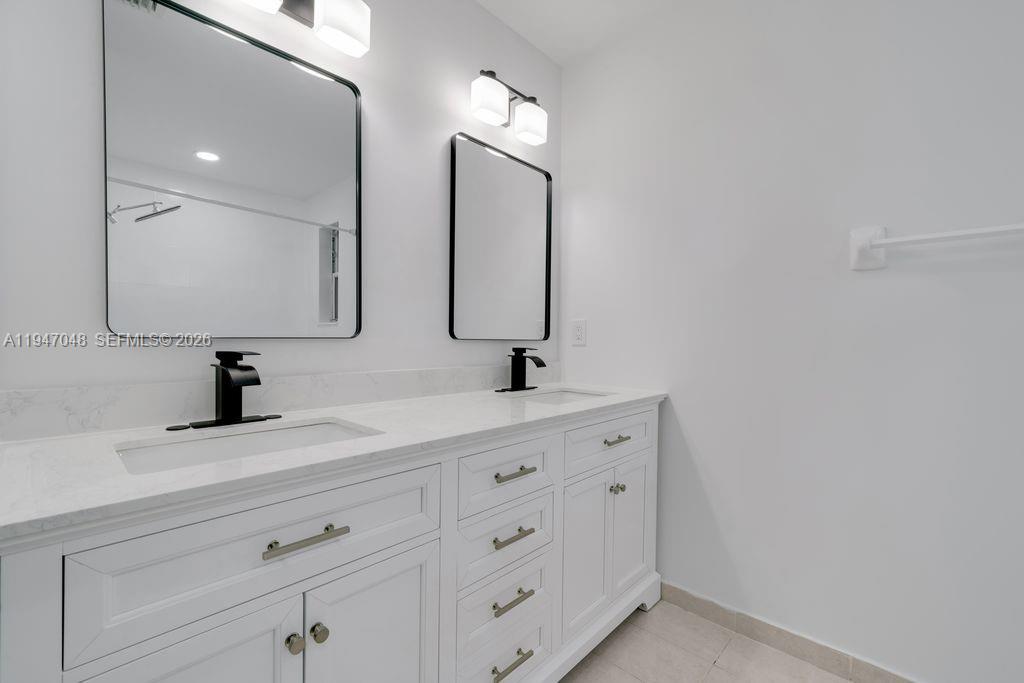 8725 Southwest 158th Place Miami, FL 33193 - Photo 36 of 48