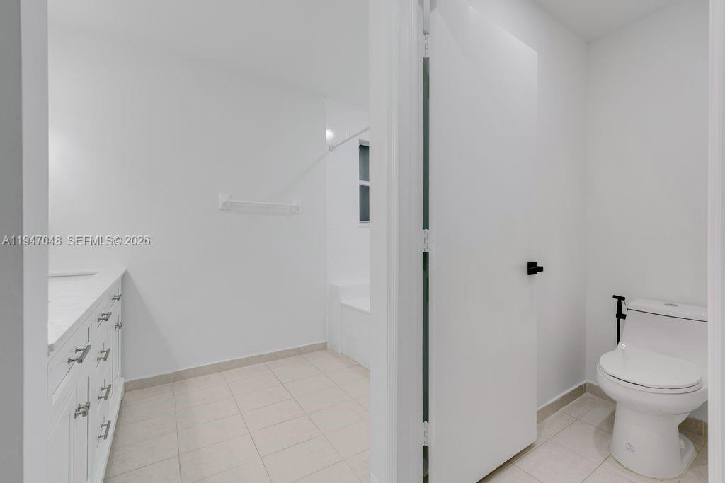 8725 Southwest 158th Place Miami, FL 33193 - Photo 39 of 48