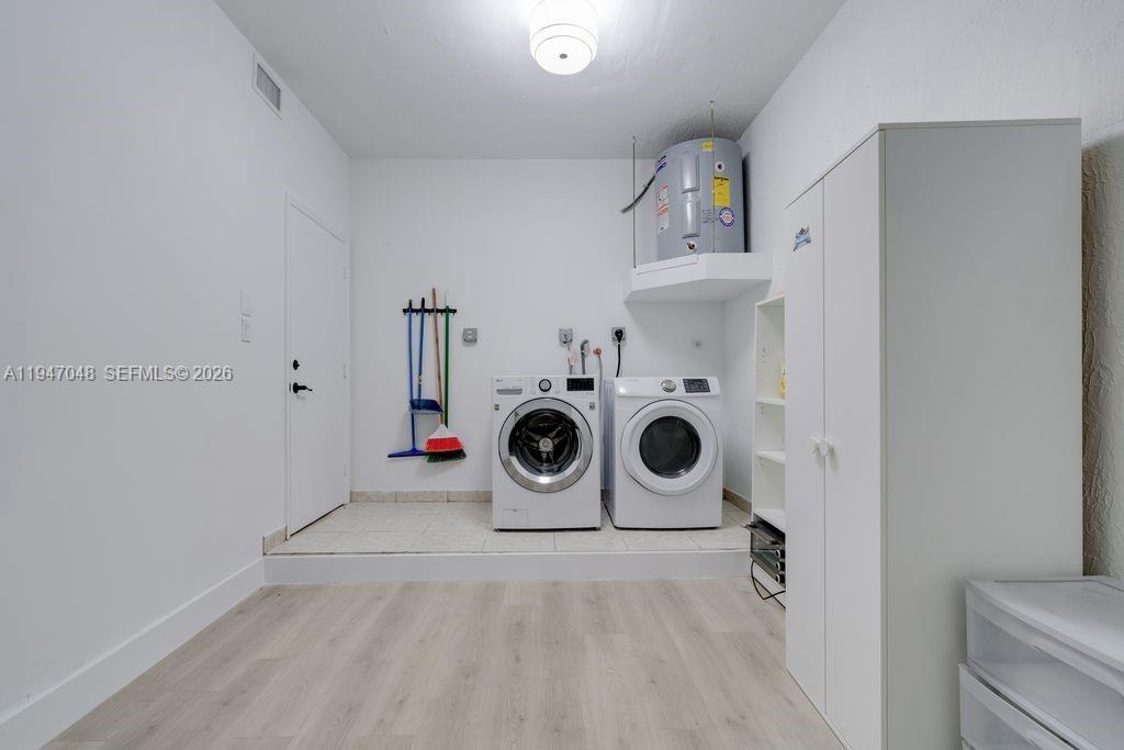 8725 Southwest 158th Place Miami, FL 33193 - Photo 40 of 48