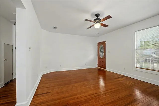 $1,500 | 312 West 20th Avenue, Covington, LA 70433