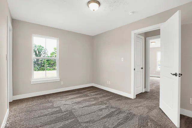 $409,999 | 1086 East Vly Oak Court, Mooresville, IN 46158