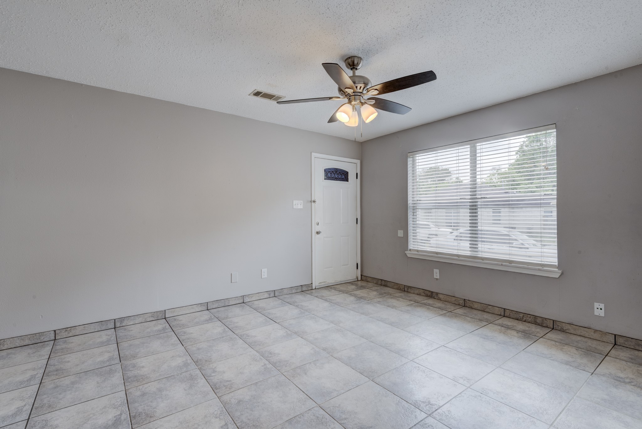 22307 Tree House Lane Spring, TX 77373 - Photo 4 of 16