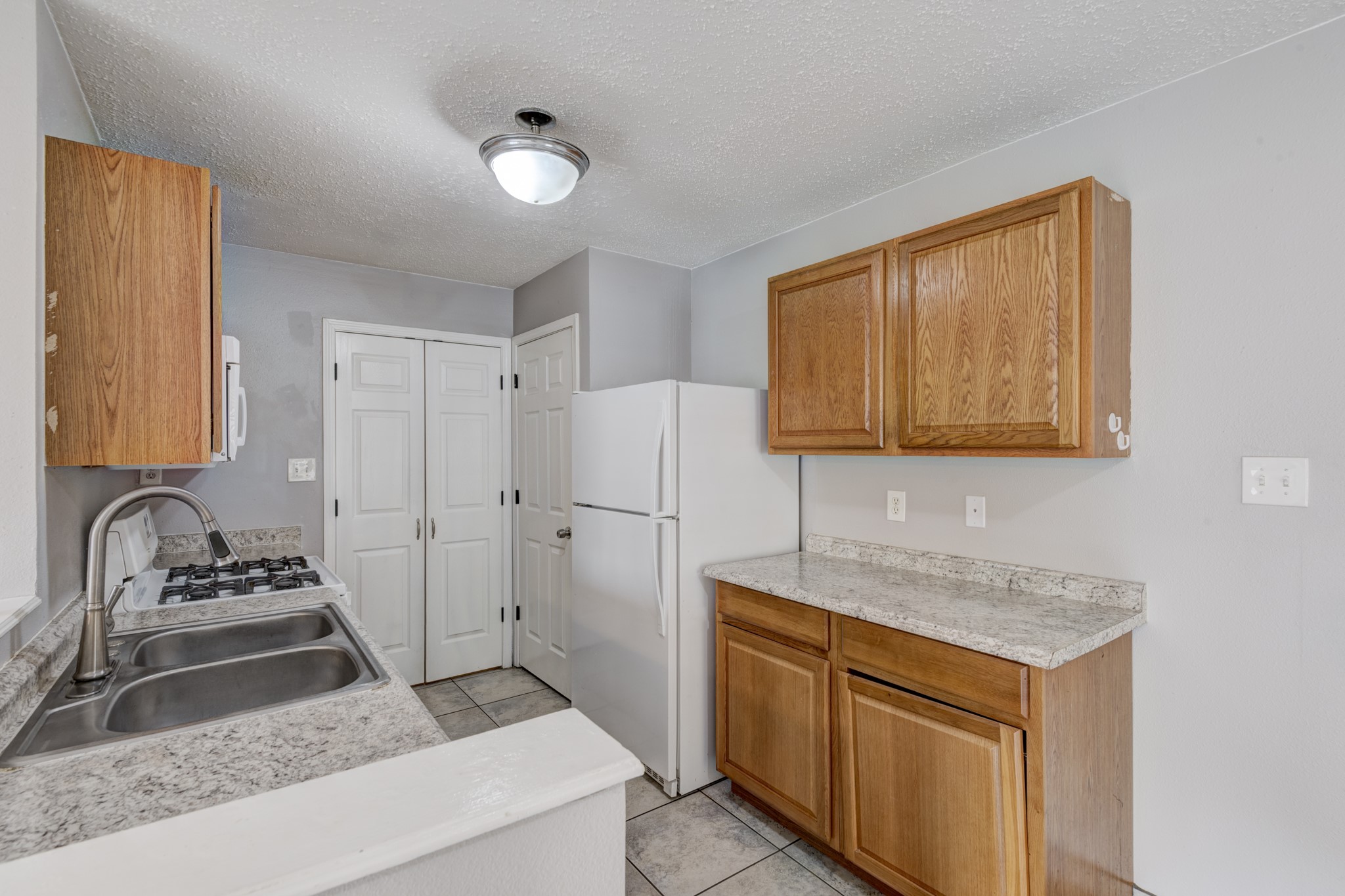 22307 Tree House Lane Spring, TX 77373 - Photo 7 of 16