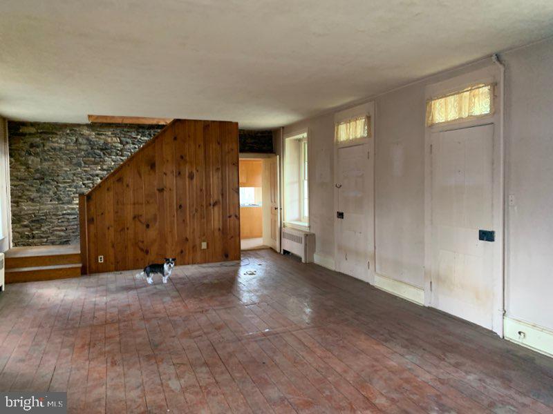 5286 Moyer Road Pipersville, PA 18947 - Photo 14 of 27 Baxter in living room