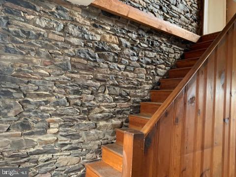 5286 Moyer Road Pipersville, PA 18947 - Photo 15 of 27 Stairway