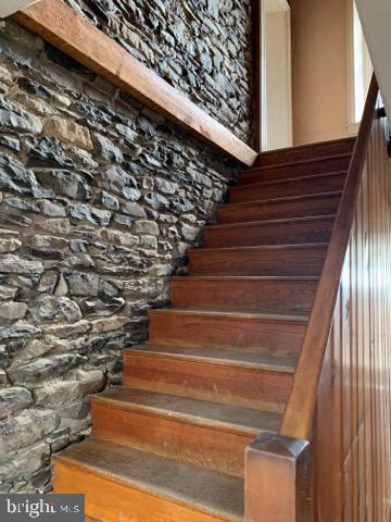 5286 Moyer Road Pipersville, PA 18947 - Photo 16 of 27 Stairway