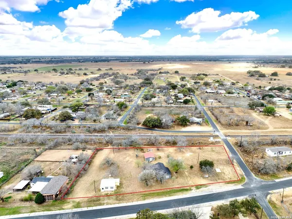 $595,000 | 255 South San Antonio Avenue, Leming, TX 78064