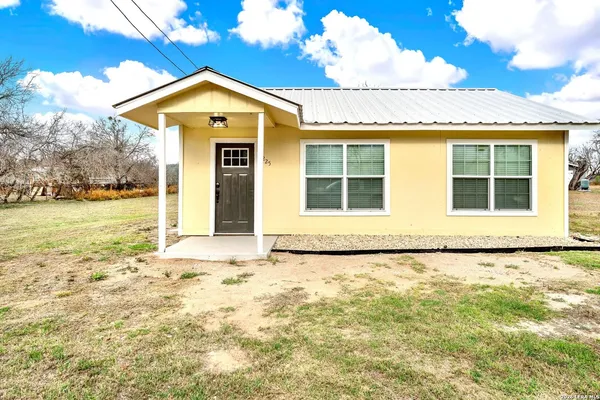 $595,000 | 255 South San Antonio Avenue, Leming, TX 78064