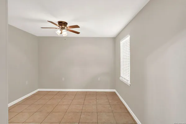 $595,000 | 255 South San Antonio Avenue, Leming, TX 78064