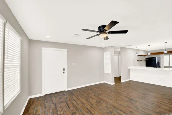 $595,000 | 255 South San Antonio Avenue, Leming, TX 78064