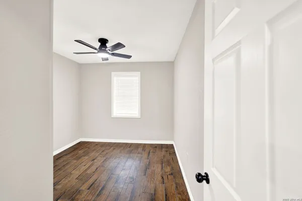 $595,000 | 255 South San Antonio Avenue, Leming, TX 78064