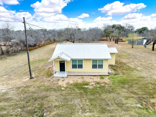 $595,000 | 255 South San Antonio Avenue, Leming, TX 78064