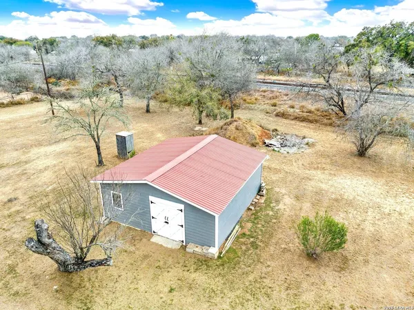 $595,000 | 255 South San Antonio Avenue, Leming, TX 78064