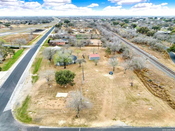 $595,000 | 255 South San Antonio Avenue, Leming, TX 78064