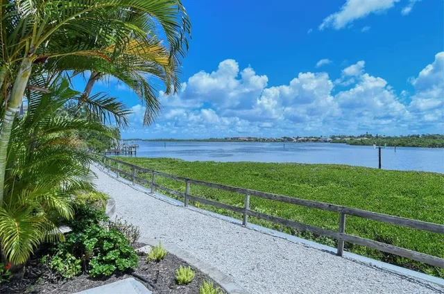 $7,090 | 6047 East Peppertree Way, Unit 224, Sarasota, FL 34242